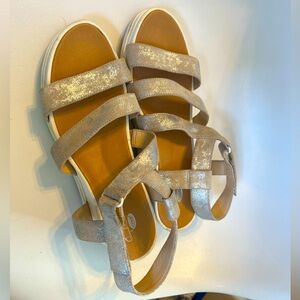 Dr. Scholl's Social - Palomino Soul Splatter Leather Women’s strappy sandal 10